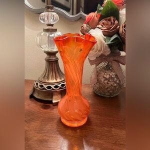 Lefton Art Glass Ruffled Edge Vase